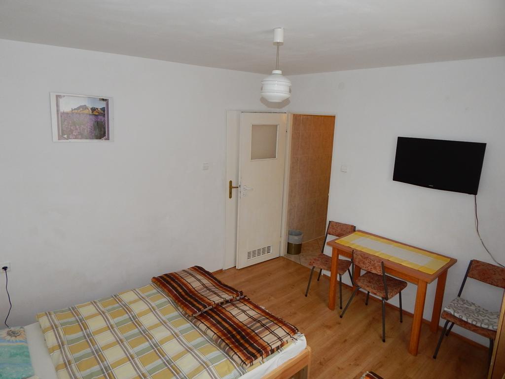 Apartament I Pokoje Aura Dom Wczasowy Darlowko Exterior photo